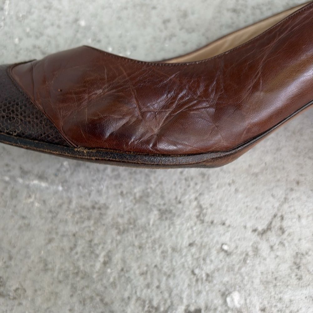 Vintage Chanel toe cap pumps - Picture 7 of 11
